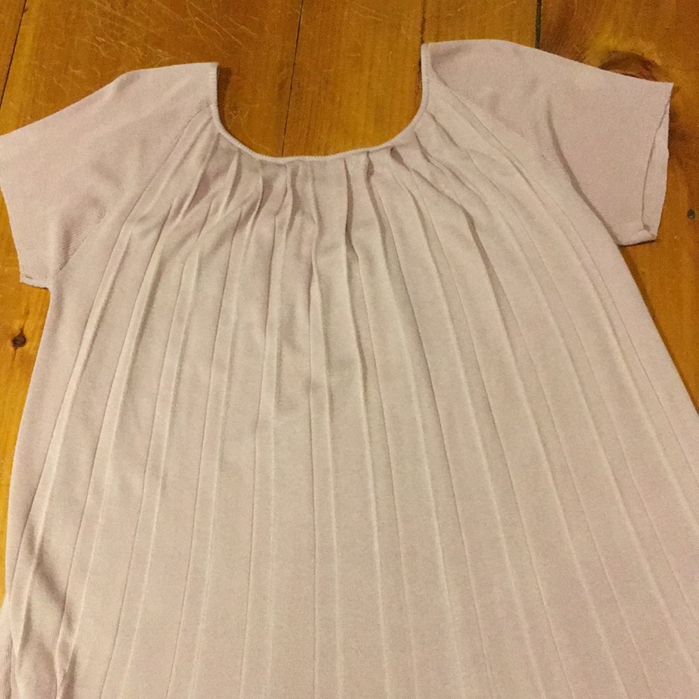 2/$10 Banana Republic dusty rose scoop neck sweater - Picture 3 of 5